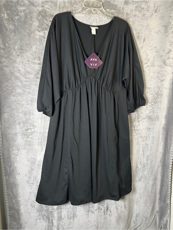 Ava & Viv Dresses & Skirts - Ava & Viv Black V-Neck Gathered Waist Midi Dress